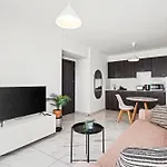 Majan Residences Apartment *