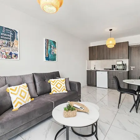Lägenhet Majan Residences